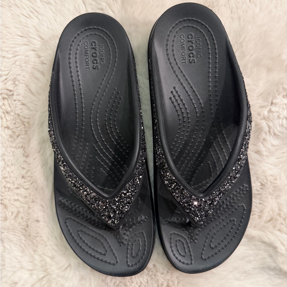 CROCS Sloane Black Glitter Flip Flop Sandal - Picture 3 of 4